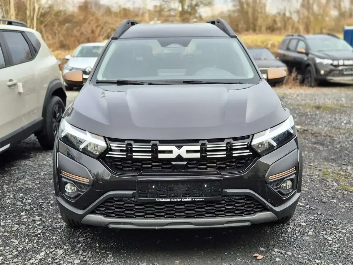 Neu Dacia Jogger Extreme 110 PS (80 kW) 2025 Grau Van / Kleinbus