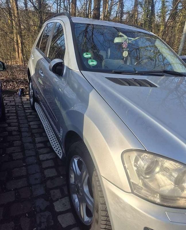 Gebraucht Mercedes ML320 224 PS (164 kW) 2006 SUV