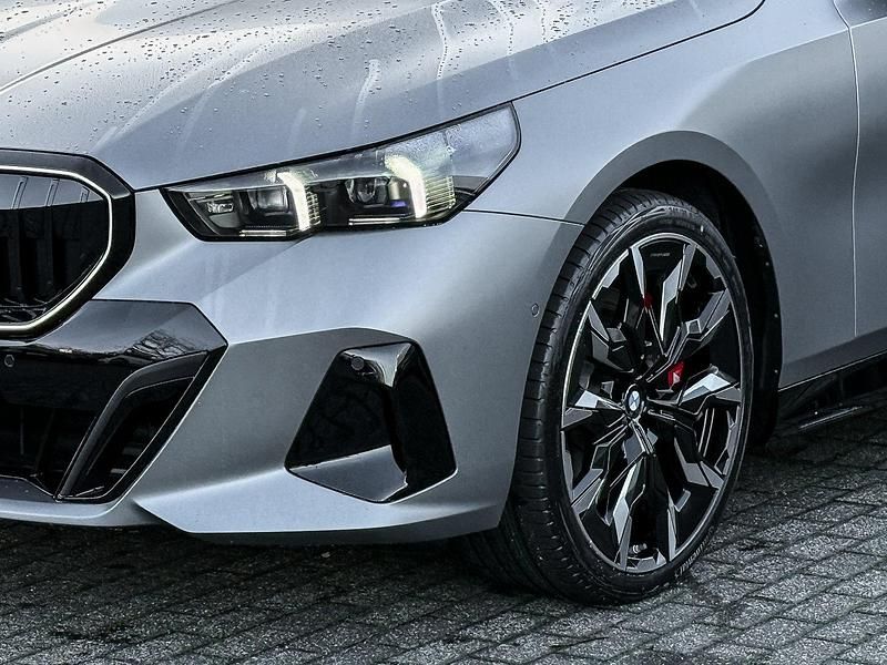 Neu BMW 540 M Sport 286 PS (210 kW) 2025 Bmw individual froze Kombi