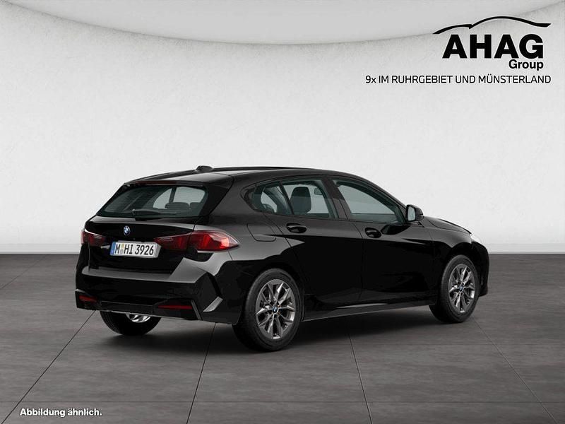 Neu BMW 116 122 PS (89 kW) 2026 Schwarz Kleinwagen