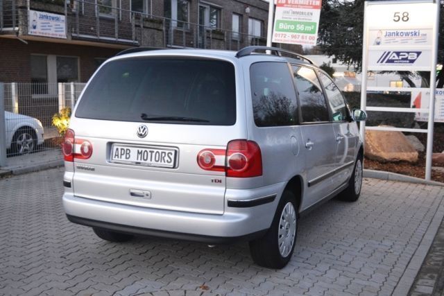 Brugt VW Sharan 116 HK (85 kW) 2004 Sølv MPV