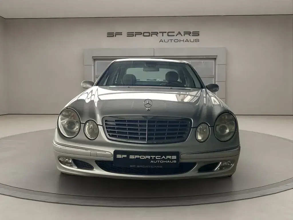 Gebraucht Mercedes E240 Elegance 177 PS (130 kW) 2003 Grau Limousine
