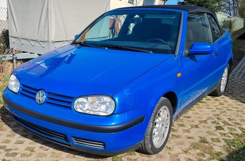 Gebraucht VW Golf Cabriolet 101 PS (74 kW) 1998 Blau Cabrio