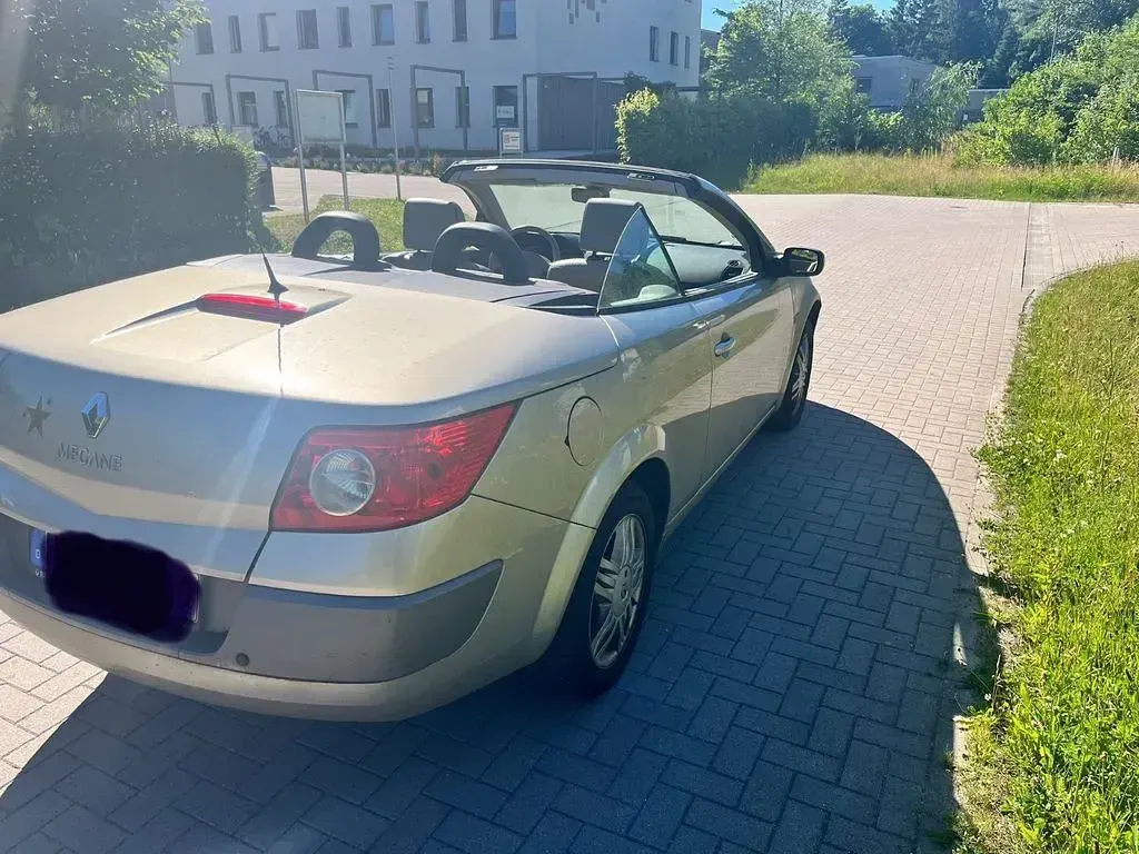 Gebraucht Renault Mégane Cabriolet Authentique 135 PS (99 kW) 2004 Beige Cabrio