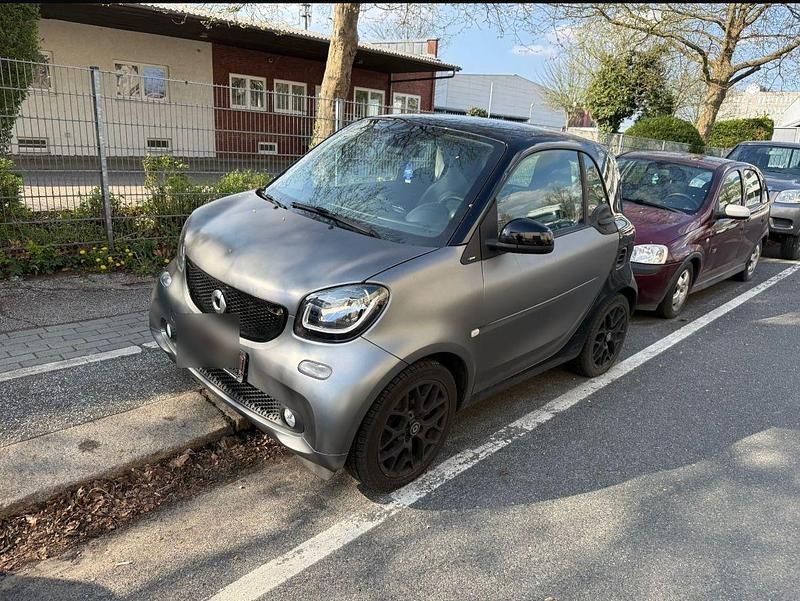Grau Gebraucht 2015 Smart ForTwo Coupé Prime Kleinwagen | 8.999 € (Guter Preis) - Bild 1/4