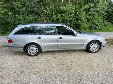 Gebraucht Mercedes E200 Elegance 163 PS (119 kW) 2005 Silber Limousine