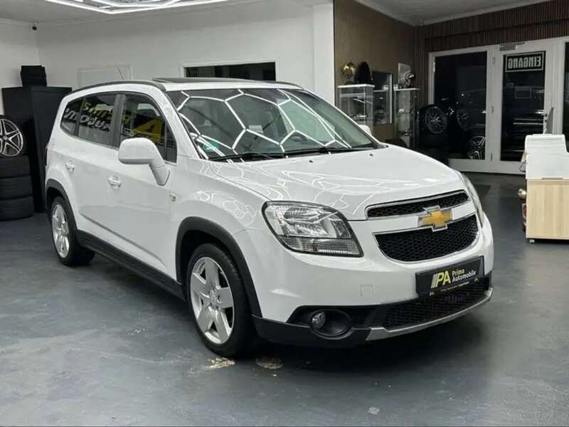 Weiß Gebraucht 2013 Chevrolet Orlando Kombi | 6.400 € (Fairer Preis) - Bild 1/4