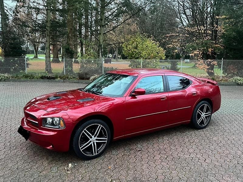 Second-hand Dodge Charger 193 CP (141 kW) 2006 Roșu Berlinǎ