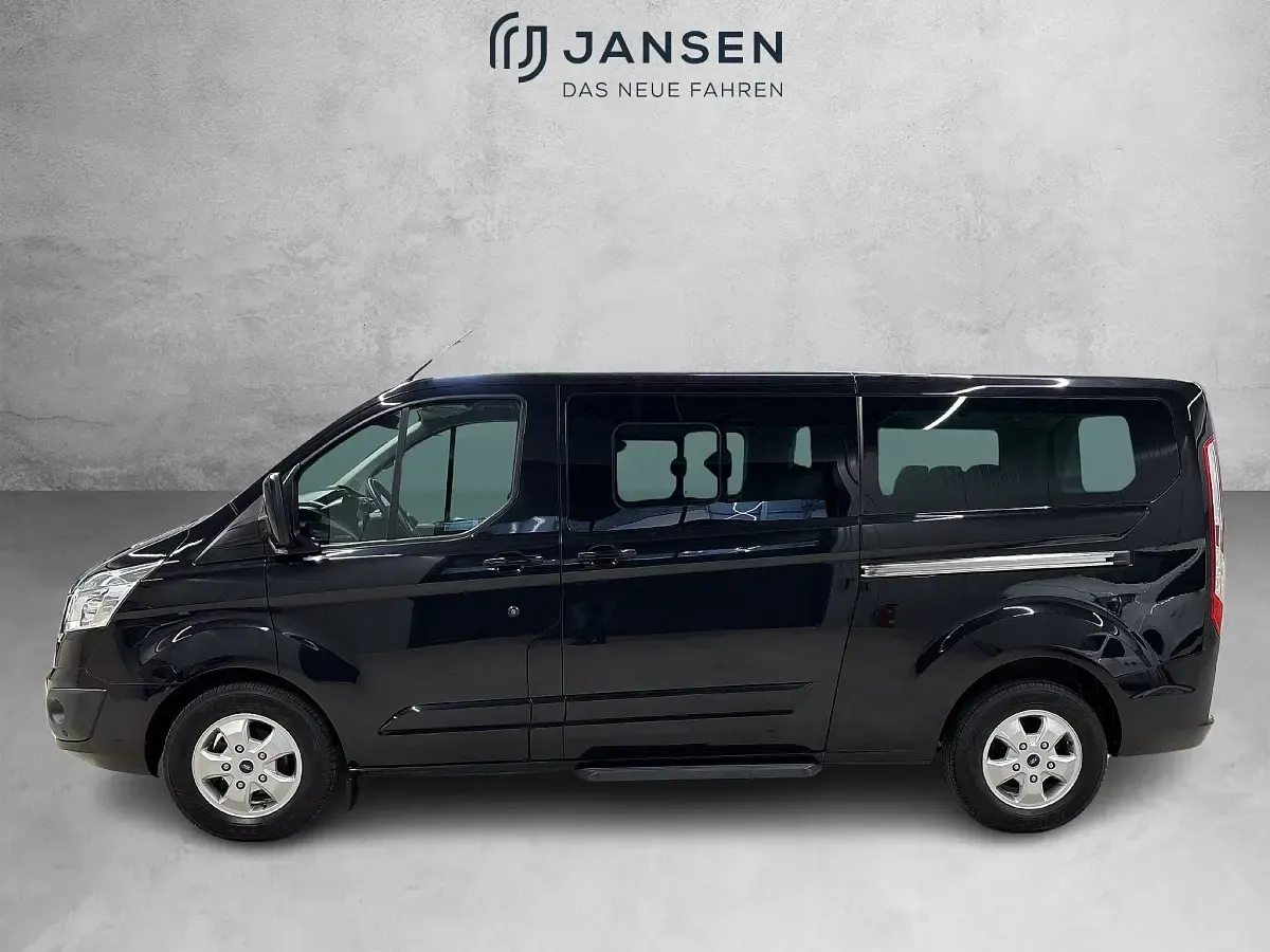 Gebraucht Ford Tourneo Titanium 155 PS (114 kW) 2015 Schwarz Kombi