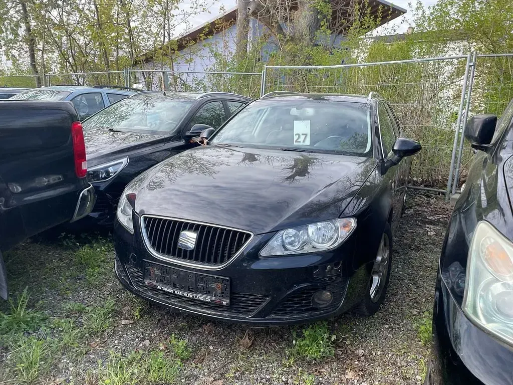 Gebraucht Seat Exeo Style 120 PS (88 kW) 2011 Schwarz Limousine