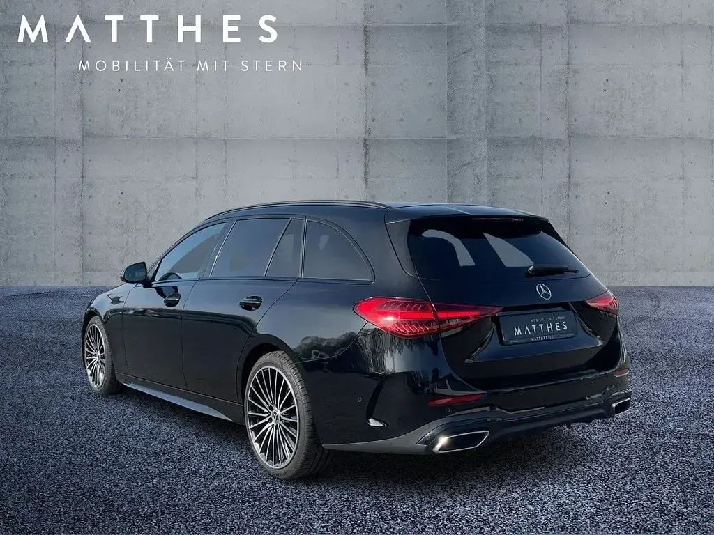 Gebraucht Mercedes C220 AMG 200 PS (147 kW) 2025 Schwarz Kombi