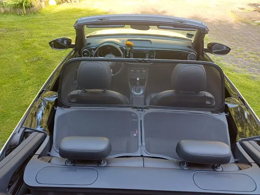 Gebraucht VW Beetle Design 105 PS (77 kW) 2014 Schwarz Kleinwagen