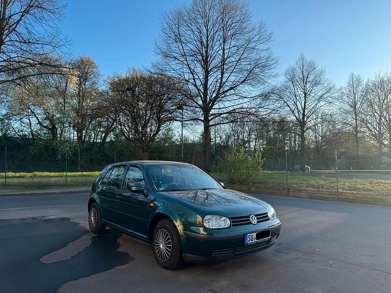 Grün Gebraucht 1998 VW Golf III Kleinwagen | 1.400 € (Fairer Preis) - Bild 1/4