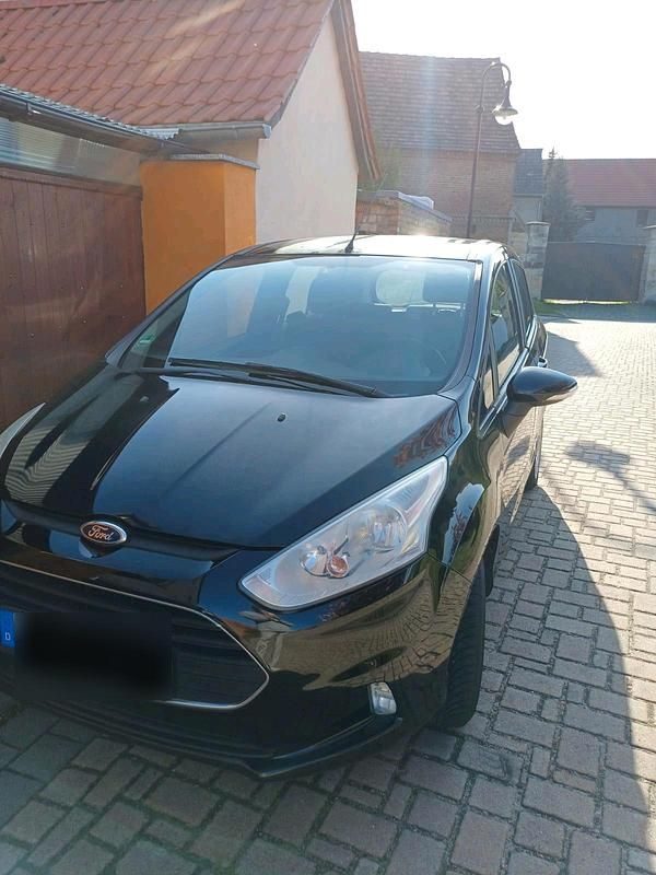 Second-hand Ford B-MAX 100 CP (73 kW) 2015 Negru Monovolum