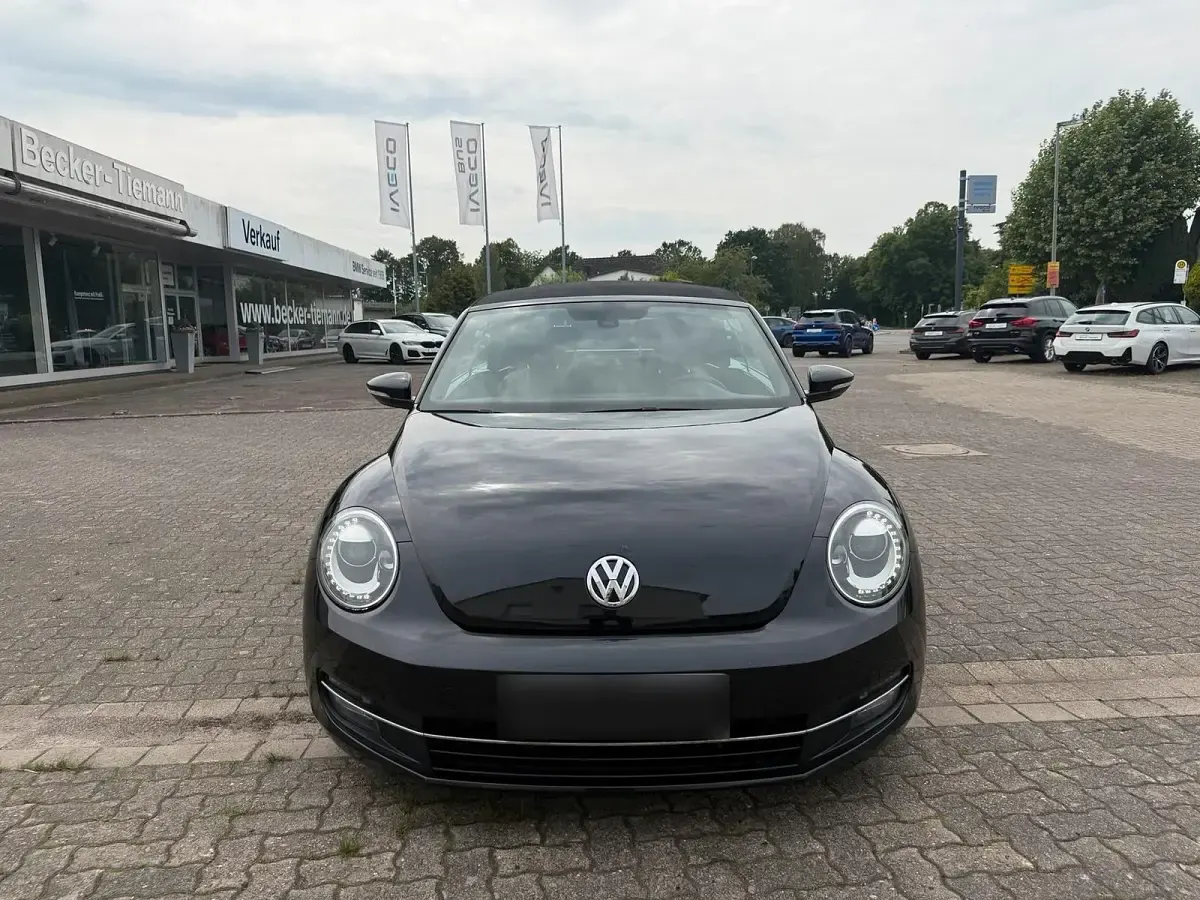 Gebraucht VW Beetle Design 150 PS (110 kW) 2013 Schwarz Kleinwagen