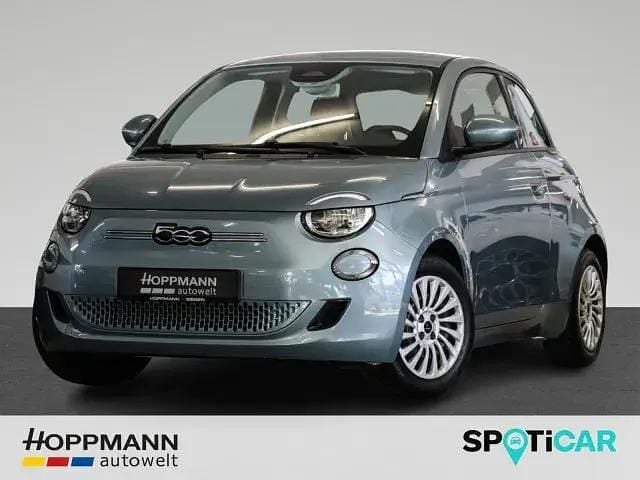 Colore esterno (eis blau) Gebraucht 2022 Fiat 500e Action Limousine | 13.770 € (Fairer Preis) - Bild 1/4