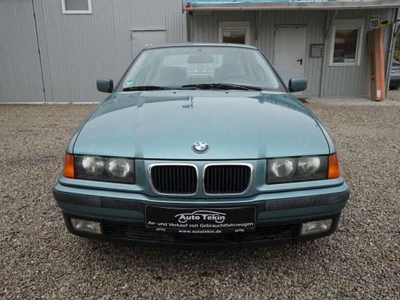 Gebraucht BMW 328 193 PS (141 kW) 1997 Grün Limousine