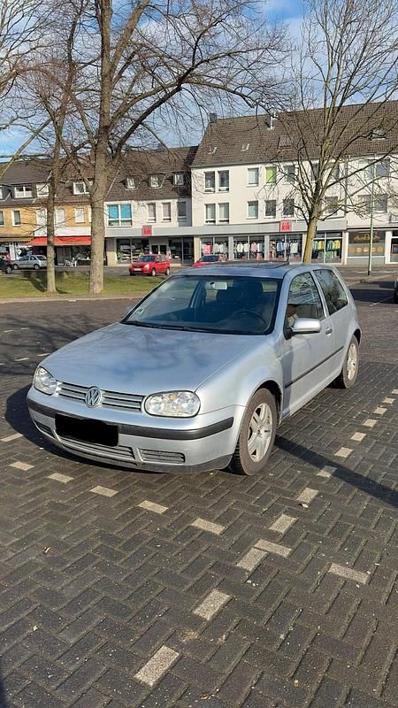 Gebraucht VW Golf IV 75 PS (55 kW) 2002 Silber Kleinwagen