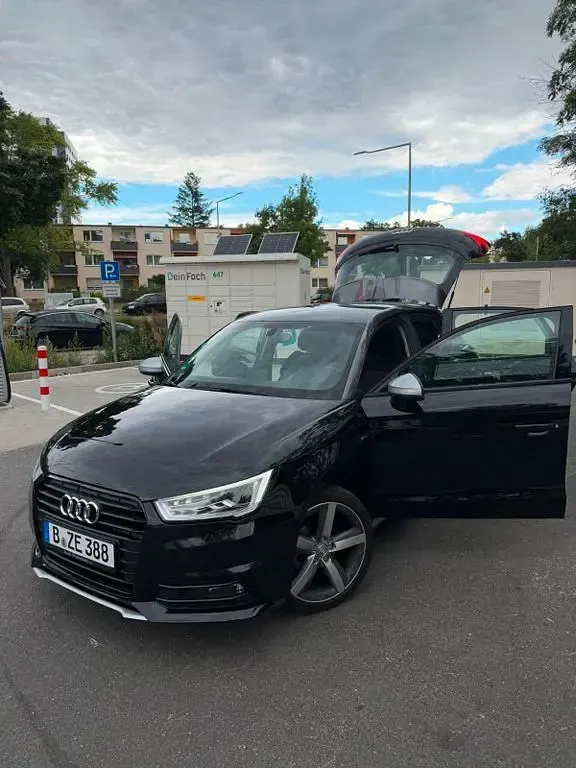 Gebraucht Audi A1 Sportback S-Line 95 PS (69 kW) 2018 Schwarz Kleinwagen