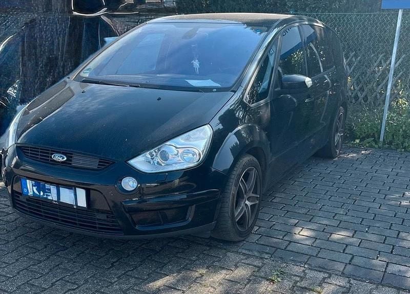 Schwarz Gebraucht 2009 Ford S-MAX Titanium Van / Kleinbus | 1.999 € - Bild 1/4