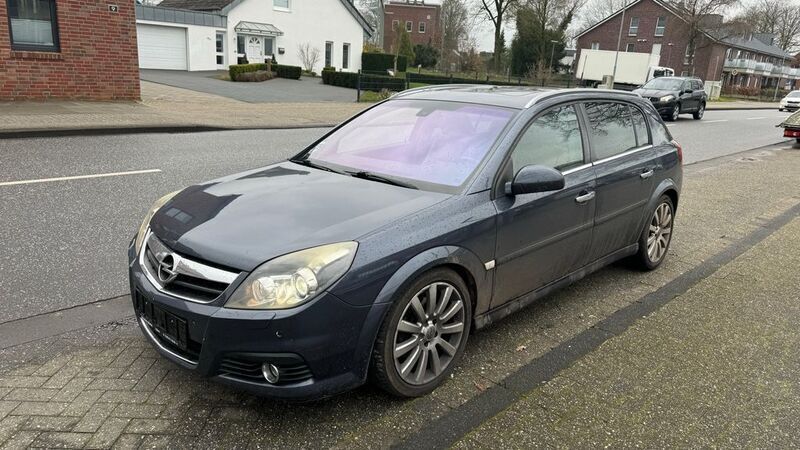 Grau Gebraucht 2008 Opel Signum Cosmo Kombi | 1.750 € (Fairer Preis) - Bild 1/4