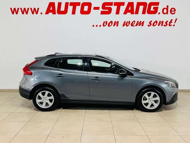 Gebraucht Volvo V40 CC You! 120 PS (88 kW) 2015 Grau Kombi