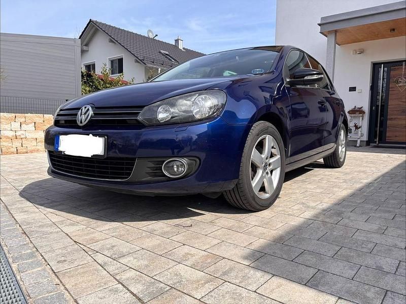 Gebraucht VW Golf VII Style 105 PS (77 kW) 2012 Blau Limousine