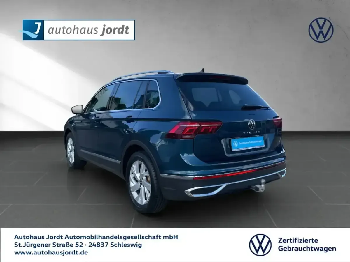 Używany VW Tiguan Elegance 150 KM (110 kW) 2021 Niebieski SUV