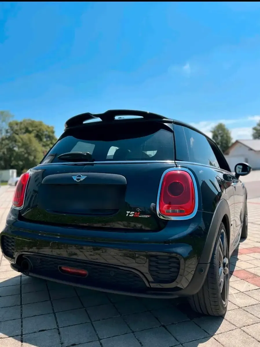 Gebraucht Mini John Cooper Works 145 PS (106 kW) 2018 Schwarz Kleinwagen