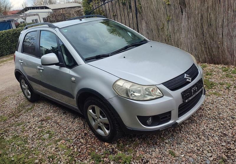 Gebraucht Suzuki SX4 120 PS (88 kW) 2008 Silber Limousine