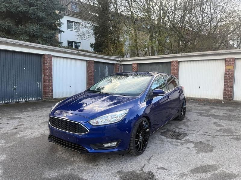 Gebraucht Ford Focus Business Edition 150 PS (110 kW) 2018 Blau Limousine