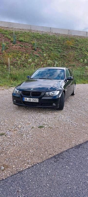 Schwarz Gebraucht 2008 BMW 318 Limousine | 7.500 € (Teuer) - Bild 1/4