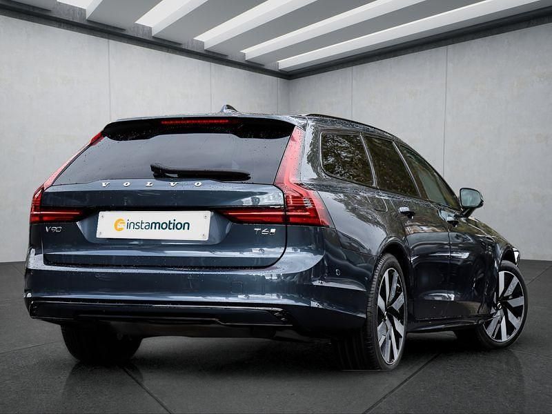Gebraucht Volvo V90 349 PS (256 kW) 2025 Blau Kombi