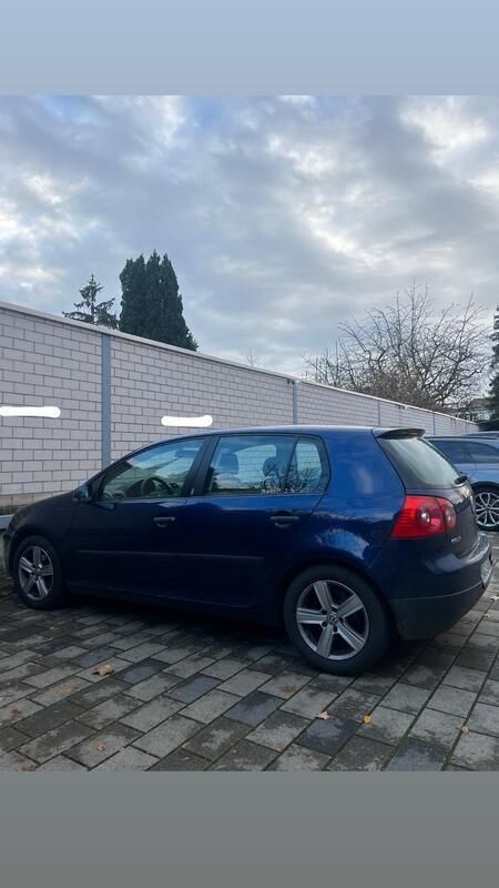 Blau Gebraucht 2005 VW Golf V Kleinwagen | 1.700 € (Guter Preis) - Bild 1/4