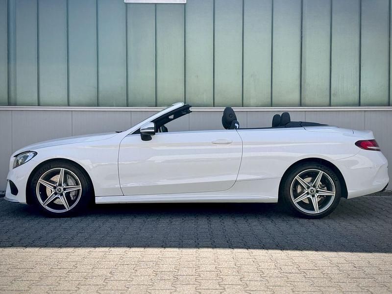 Gebraucht Mercedes C300 AMG line 245 PS (180 kW) 2017 Weiß Cabrio
