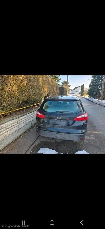 Gebraucht Ford Focus 116 PS (85 kW) 2011 Schwarz Kombi