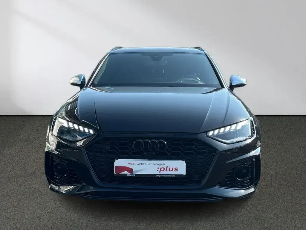 Gebraucht Audi RS4 Ambiente 450 PS (330 kW) 2021 Mythosschwarz metallic Kombi