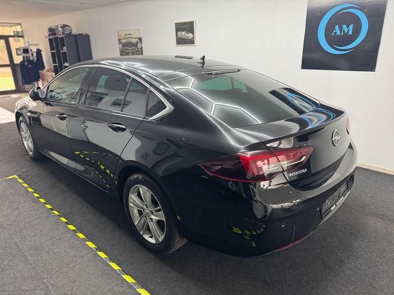 Gebraucht Opel Insignia Edition 136 PS (100 kW) 2019 Schwarz Limousine