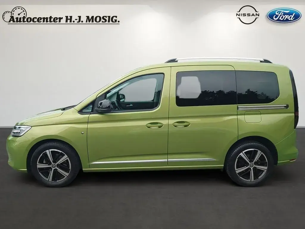 Gebraucht VW Caddy Style 122 PS (89 kW) 2021 Grün schwarz Van / Kleinbus