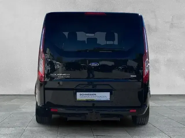 Używany Ford Tourneo Custom Titanium 2018 Czarny Van