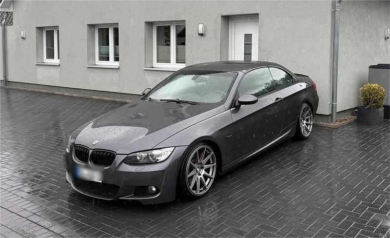 Grau Gebraucht 2008 BMW 330 Cabriolet Cabrio | 9.000 € - Bild 1/4