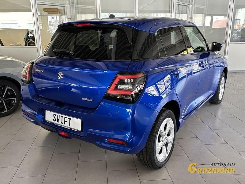Neu Suzuki Swift Comfort 83 PS (61 kW) 2026 Blau Kleinwagen