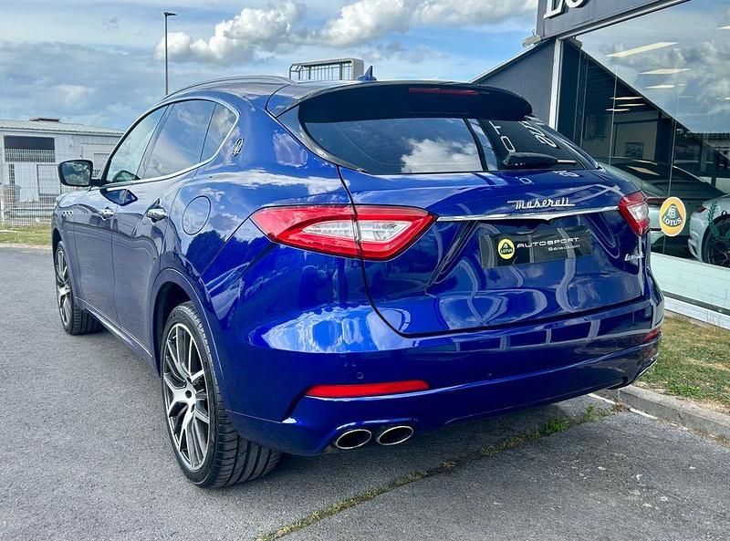Gebraucht Maserati Levante 430 PS (316 kW) 2016 Blau SUV