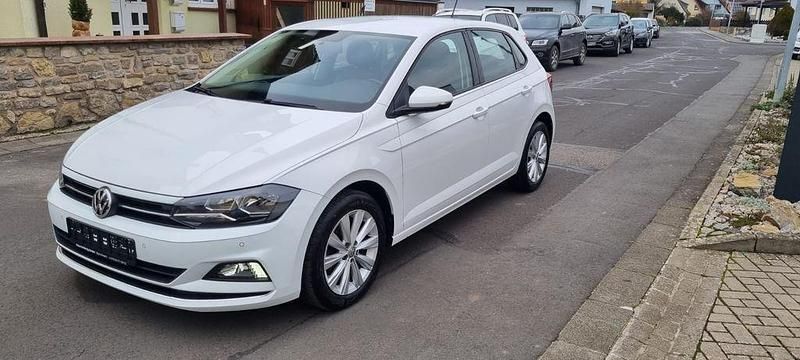 Weiß Gebraucht 2019 VW Polo Highline Limousine | 11.990 € (Guter Preis) - Bild 1/4
