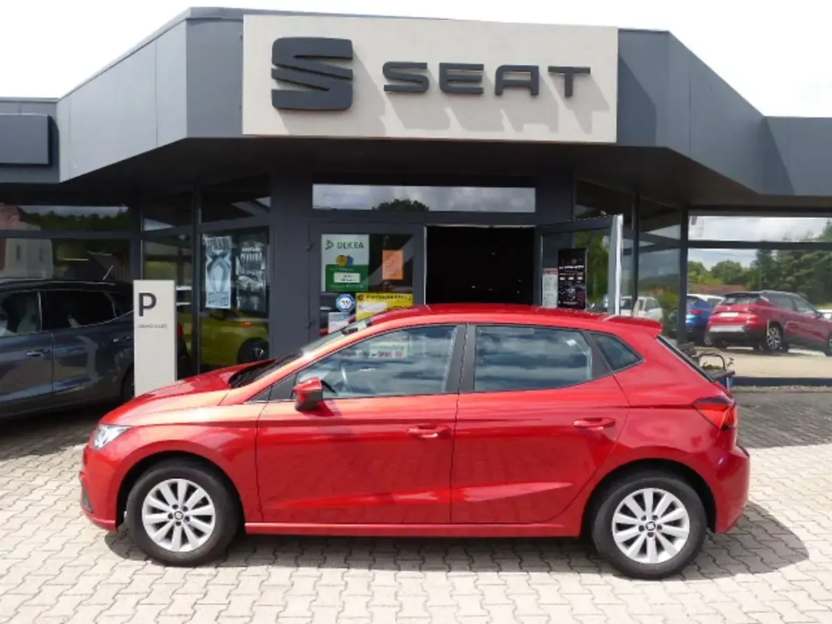 Gebraucht Seat Ibiza Style 95 PS (69 kW) 2017 Desire rot metallic Limousine