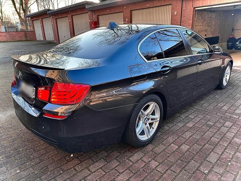 Gebraucht BMW 523 M Sport 204 PS (150 kW) 2010 Andere farben Limousine