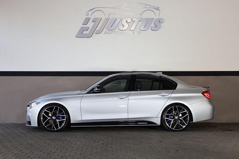 Gebraucht BMW 330 Performance 252 PS (185 kW) 2017 Silber Limousine