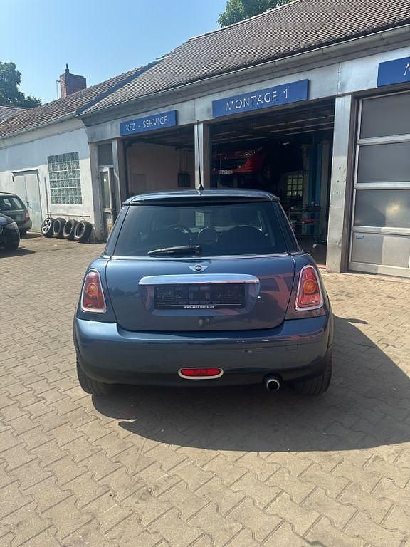 Gebraucht Mini ONE 75 PS (55 kW) 2010 Blau Kleinwagen
