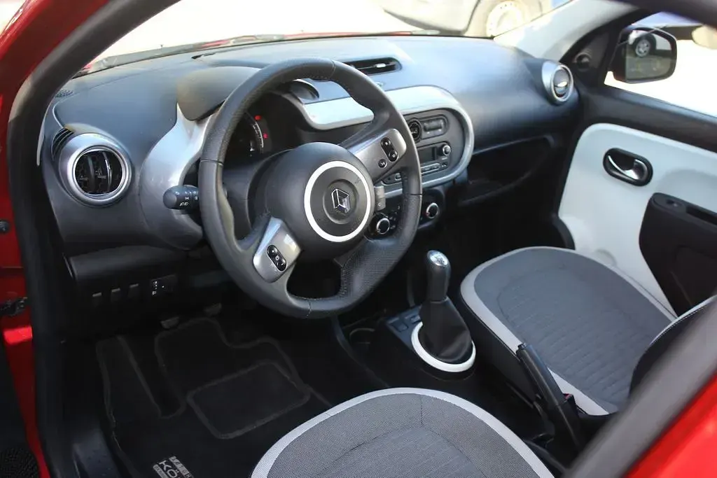 Gebraucht Renault Twingo LIMITED 69 PS (50 kW) 2019 Rot Kleinwagen
