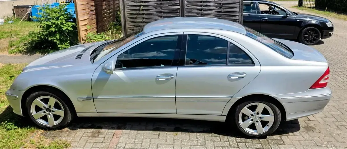 Gebraucht Mercedes C230 204 PS (150 kW) 2005 Silber Limousine